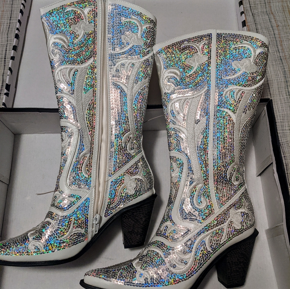 Helen's Heart Bling Boots in white